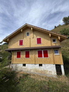 Saniertes Ferienhaus mit Schindeln